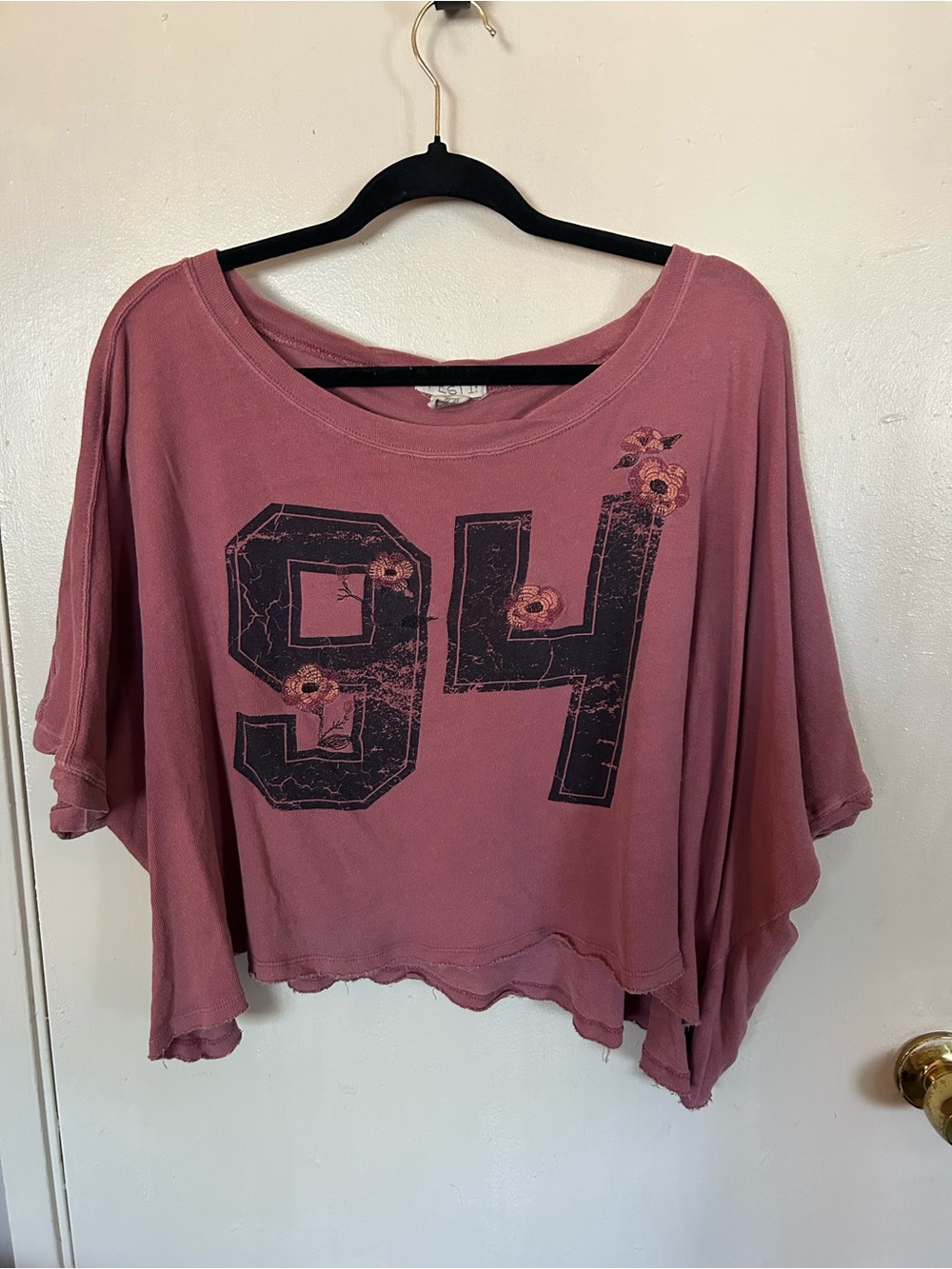 torrid Rose Pink '94' Graphic Cropped Tee